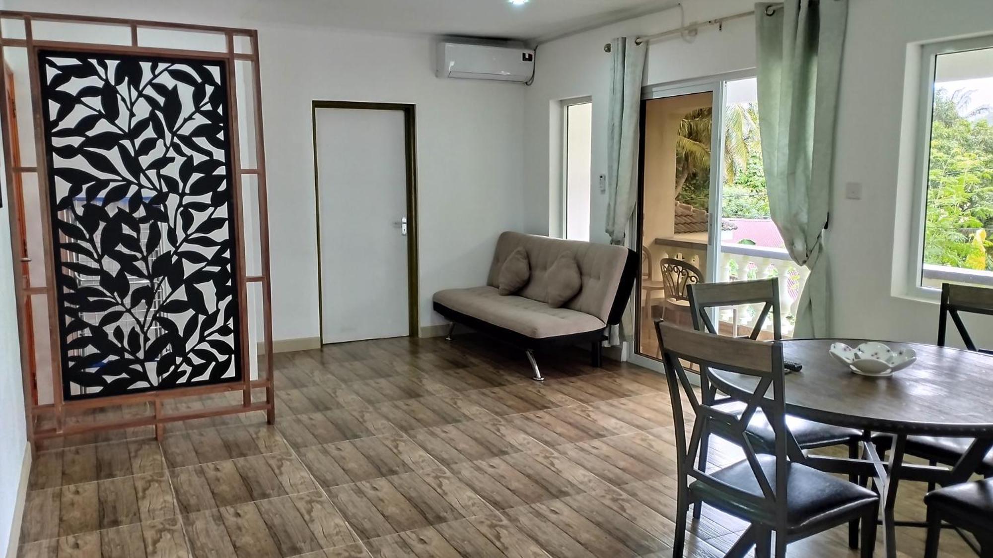Dovass Self Catering Apartments Такамака Номер фото